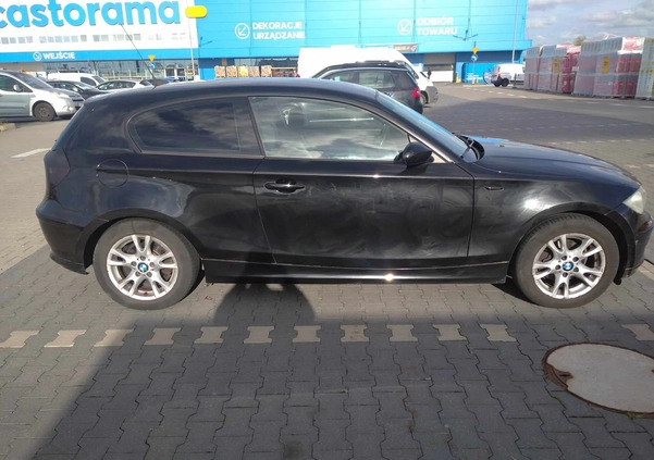 BMW Seria 1 cena 12000 przebieg: 268500, rok produkcji 2009 z Poznań małe 92